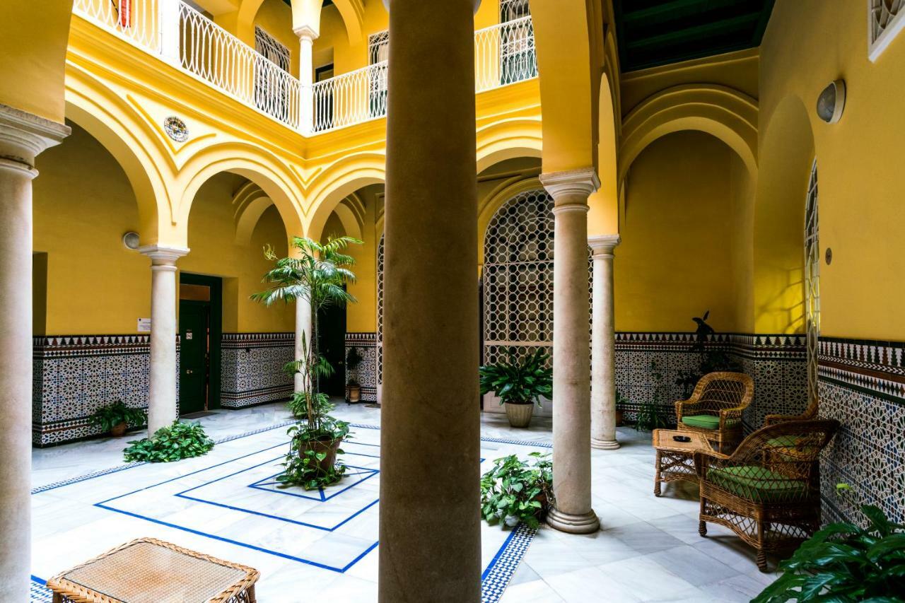 Holidays Isbilia Centro By Valcambre Σεβίλλη Εξωτερικό φωτογραφία