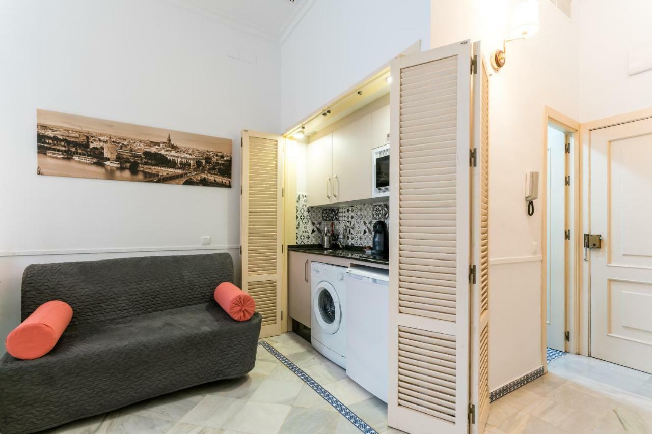 Holidays Isbilia Centro By Valcambre Σεβίλλη Εξωτερικό φωτογραφία