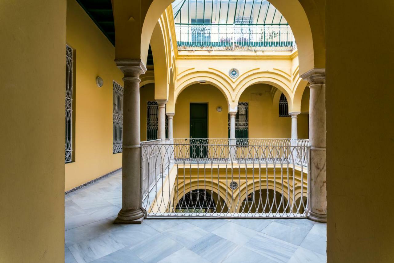 Holidays Isbilia Centro By Valcambre Σεβίλλη Εξωτερικό φωτογραφία