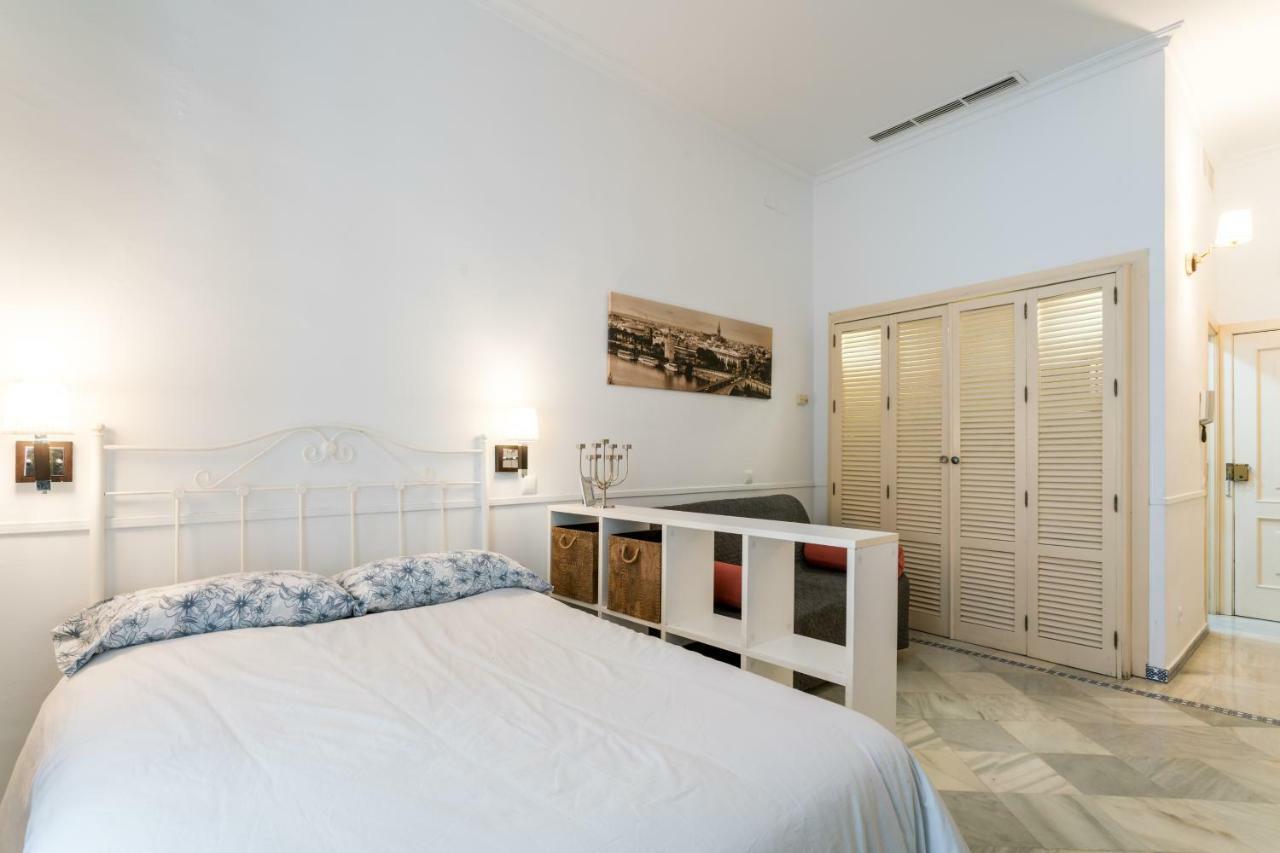Holidays Isbilia Centro By Valcambre Σεβίλλη Εξωτερικό φωτογραφία